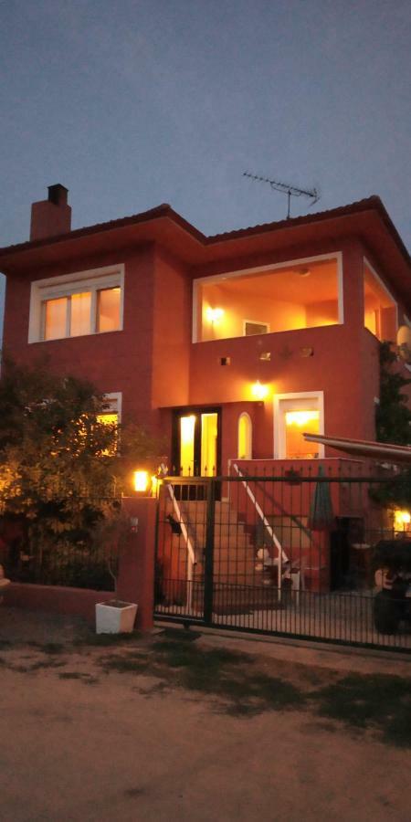 The House Dimitra Nea Fokaia Villa Bagian luar foto